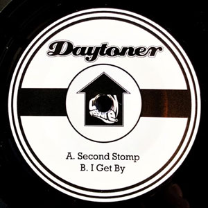 DAYTONER / SECOUND STOMP / I GET BY (7")