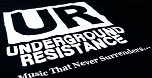 UNDERGROUND RESISTANCE TシャツUR MUSIC THAT NEVER SURRENDERS
