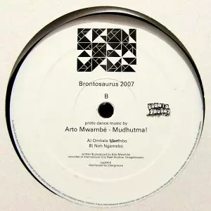 ARTO MWAMBE / アート・ムワンベ / MUDHUTMA!