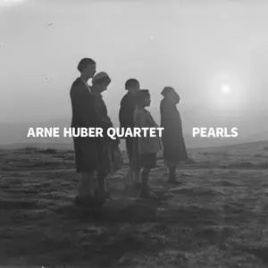 ARNE HUBER / Pearls