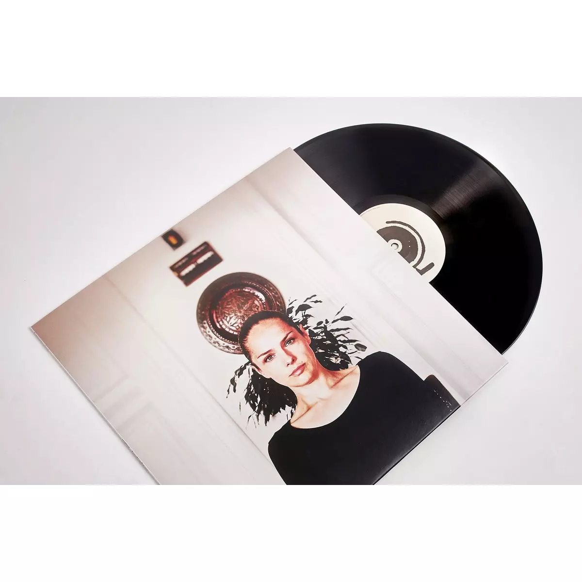 IAMPAUL / SOMETHING BETWEEN "LP"