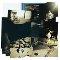 yeti let you notice / 窓、花束、古い椅子。