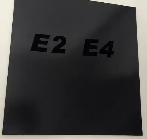 E2-E4 REFRAMED (2025/BLACK/WHITE HAND PRINT JACKET)/SCOTT GROOVES