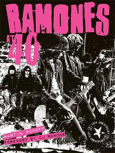 RAMOMES AT 40 ラモーンズ写真集 THE RAMONES AT 40/RAMONES/ラモーンズ｜PUNK｜ディスクユニオン