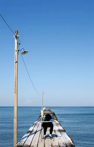 SEVENTEEN AGAiN / ルックアウト (CASSETE)