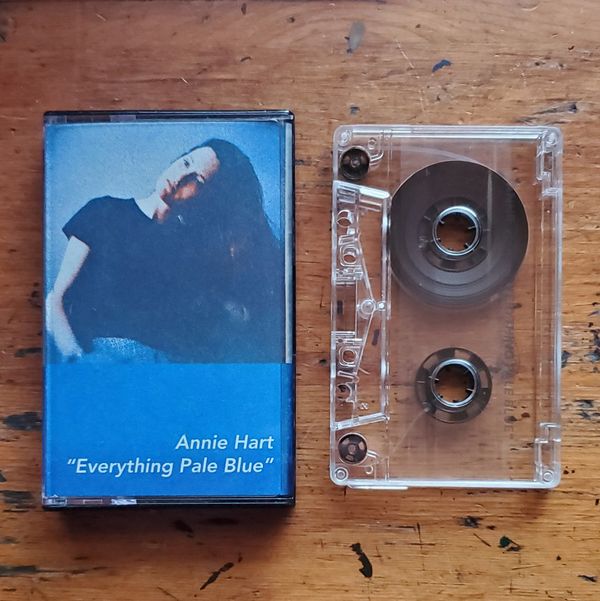 ANNIE HART / アニー・ハート / EVERYTHING PALE BLUE (CASSETTE)