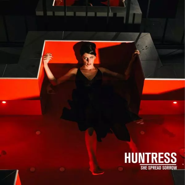 SHE SPREAD SORROW / シー・スプレッド・ソロウ / HUNTRESS (CD)