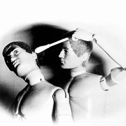 【廃盤だった人気盤が待望の再プレス】名盤『WALATTA』と並ぶロングセラー、ブレンダ・レイのポストパンク期作品集!