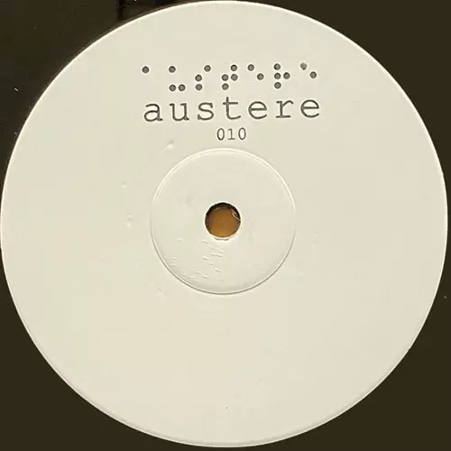 LAAK   / AUSTERE 010