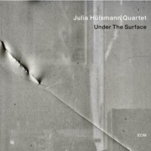 JULIA HULSMANN / Under The Surface