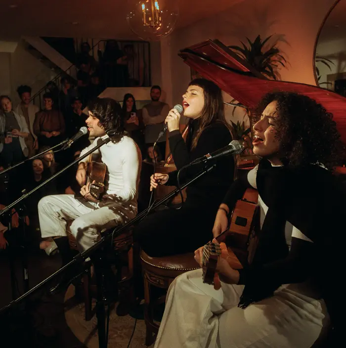 LIVE AT GLASSHAUS/ZE IBARRA feat. DORA MORELENBAUM & JULIA