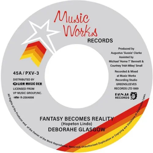 FANTASY BECOMES REALITY/DEBORAHE GLASGOW/ARIWAで知られる女性