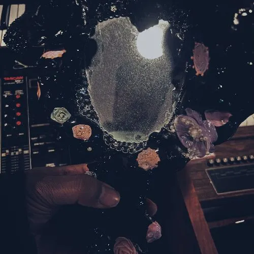 MANEKA / BATHES AND LISTENS (COLORED LP)