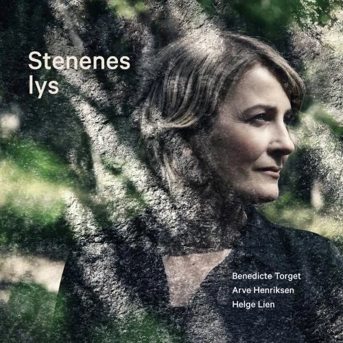 BENEDICTE TORGET / Stenenes Lys