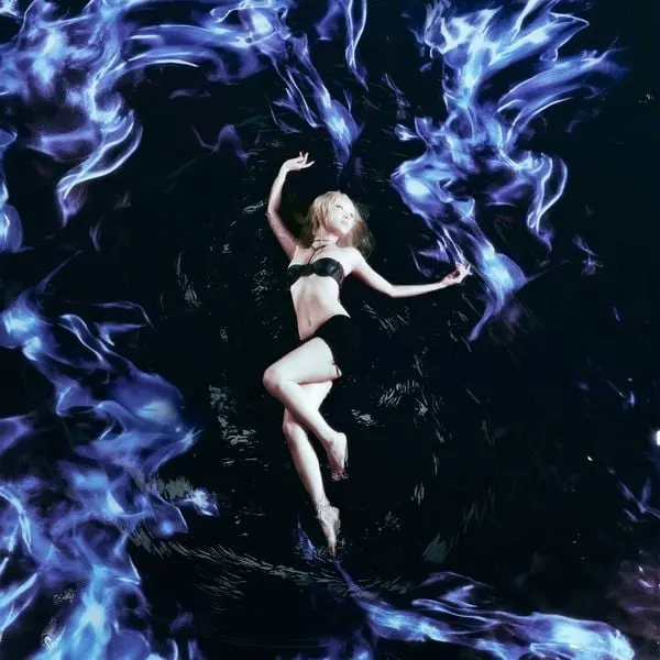 MY MY (VIETNAM) / BURNING BLUE