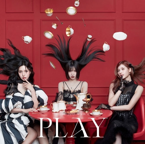 MISAMO play ミナ　サナ　モモ　MINA SANA MOMO 45枚 PLAY<通常盤>/MISAMO/TWICEの日本人メンバーMINA、SANA、MOMOからなる3