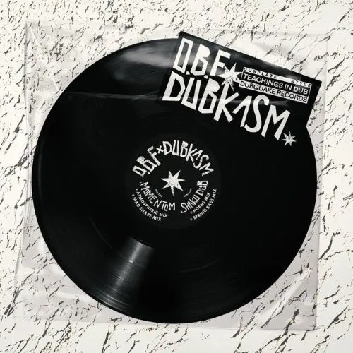 MOMENTUM/O.B.F X DUBKASM/長らくダブプレートとしてプレイされてきた2