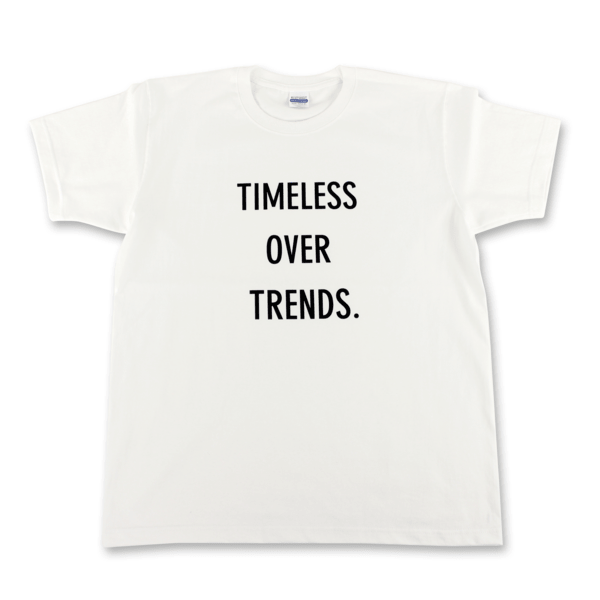 Tシャツ / TYPOGRAPHY T-SHIRT TIMELESS OVER TRENDS. XLサイズ