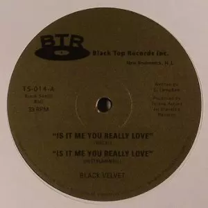 BLACK VELVET (SOUL) / IS IT ME YOU REALLY LOVE + AN EARTHQUAKES COMING (12")