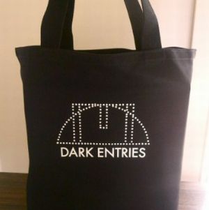 DARK ENTRIES / TOTE BAG