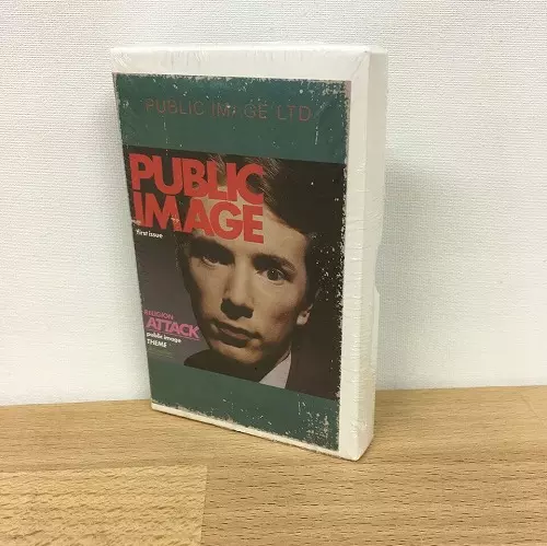 FIRST ISSUE (CASSETTE TAPE)/PUBLIC IMAGE LTD (P.I.L.)/パブリック