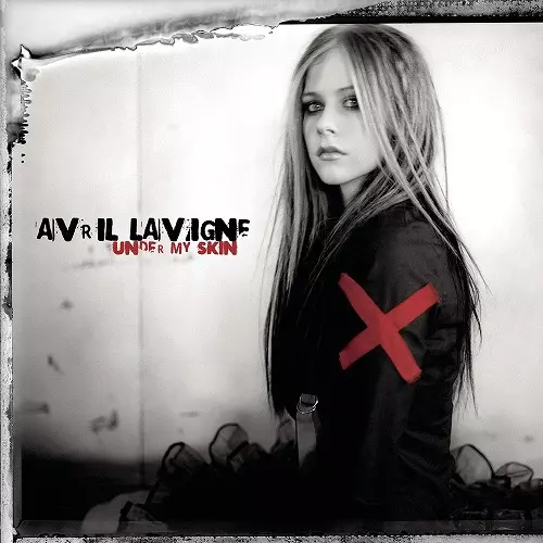 アヴリル・ラヴィーン直筆サイン入り2Lサイズ写真‥Avril Lavigne…7 セール中…アヴリル・ラヴィーン直筆サイン入り2Lサイズ写真