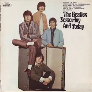 中古レコード　ビートルズ　イエスタデイ・アンド・トゥデイ ビートルズ イエスタデイ・アンド・トゥデイ - 中古CD＆レコード