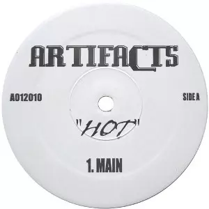 ARTIFACTS / アーティファクツ / HOT