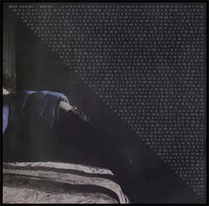 BEAU NAVIRE / HOURS