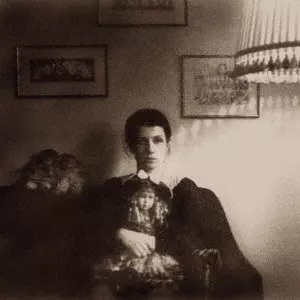 MALADY OF ELEGANCE (2022 RE-ISSUE)/GOLDMUND/ゴールドムンド