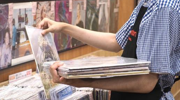 買取したお品物は次のリスナーの方へ