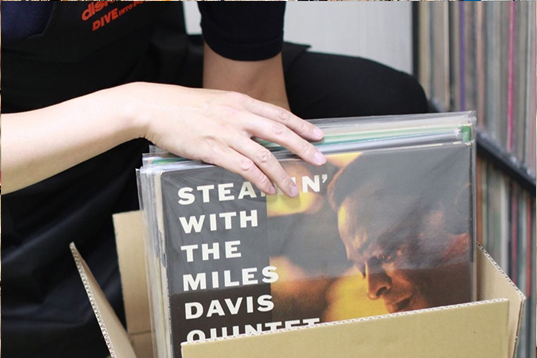 【ジャンク品】 レコードまとめて売る レコード・CD売ってきました】
