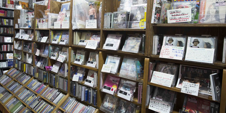 ディスクユニオン 新宿日本のロック・インディーズ館店舗写真２