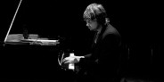 【EVENT】フィンランドのピアニスト、サムリ・ミッコネンの来日ソロ・インプロ公演が4月に開催決定