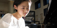 【JazzTOKYO】2025年1月18日(土) 話題沸騰、13才の天才ジャズ・ピアニスト降臨!古里愛インストア・ライヴ&サイン会開催