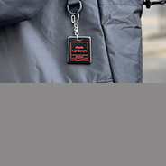 ショッパーをモチーフにしたアクリルチャーム