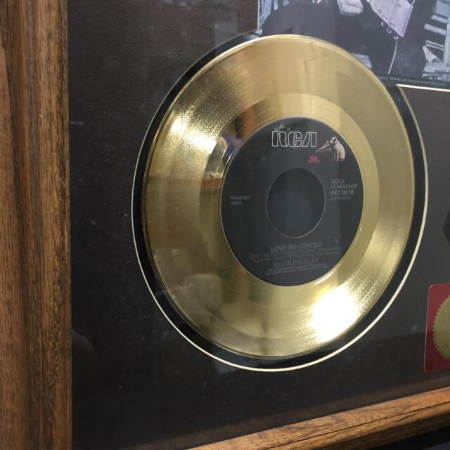 メモラビリア】4/26(火) [5F] エルヴィス・プレスリーの貴重なゴールド