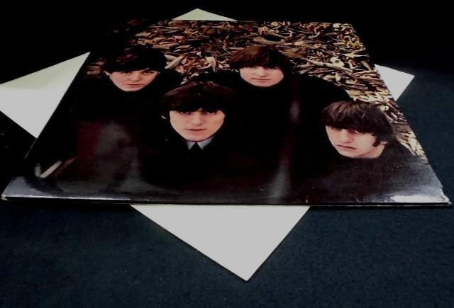 中古】4/12(水) ≪The Beatles≫ 定番のUKオリジナル盤 中古】4/12(水) ≪The Beatles≫ 定番のUKオリジナル盤
