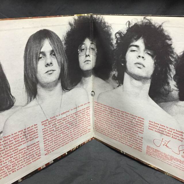 名盤　MC5 「キック・アウト・ザ・ジャムズ」 P-8601W　日本盤　帯付き 名盤 MC5 「キック・アウト・ザ・ジャムズ」 P-8601W 日本盤 帯