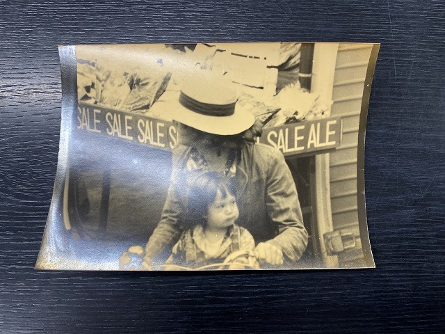 John Lennon(ジョン・レノン) 生写真(軽井沢 土屋写真店)おまけ付き John Lennon(ジョン・レノン) 生写真(軽井沢 土屋写真店)おまけ
