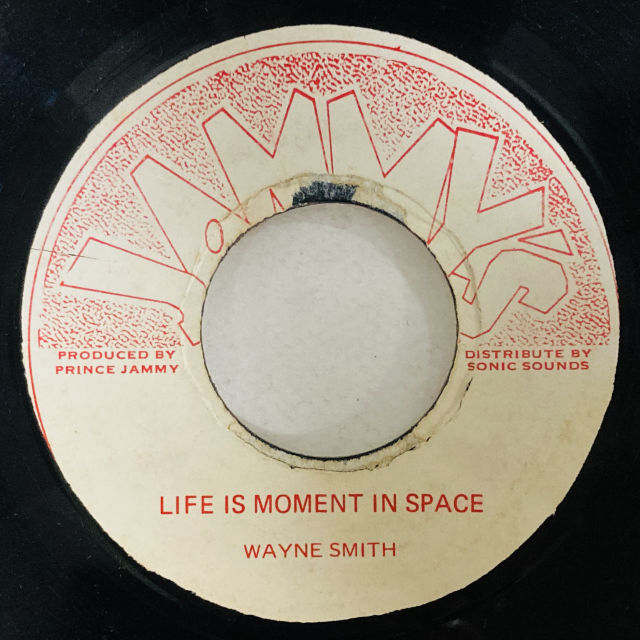 WAYNE SMITH / E IS MOMENT IN SPACE