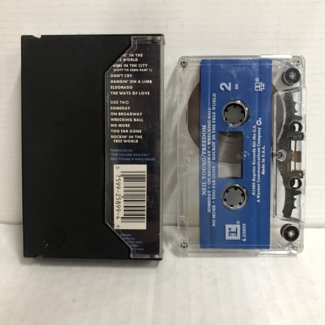 ベンチャーズ　ロックン・ロール・グラフィティ　カセットテープ ベンチャーズ ロックン・ロール・グラフィティ カセットテープ