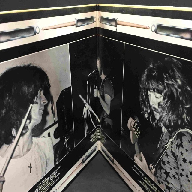 THREE MAN ARMY / A THIRD OF A LIFETIME 4