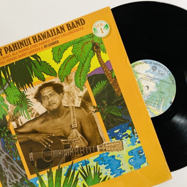 HAWAIIAN LP & CD NEW ARRIVAL ハワイアンのレコード/CDを20枚ピン