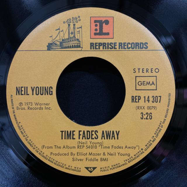 特集】『NEIL YOUNG ARCHIVES』vol.6 : ディスクユニオン新宿ロック