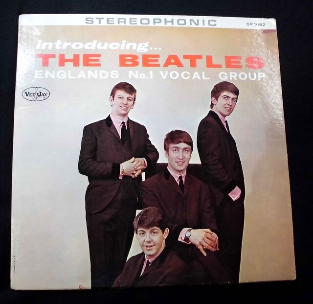 BEATLES レコードコレクターの方に！極美品「BEATLES Ⅵ」最初期盤! The Beatles - Beatles VI - Amazon.com Music